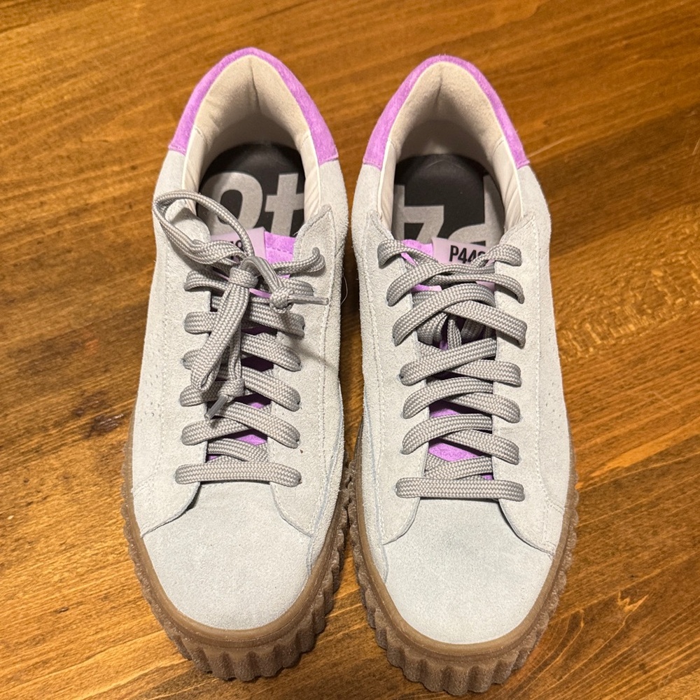 P448 Women’s Gray Suede Low-Top Sneakers with Pink Heel